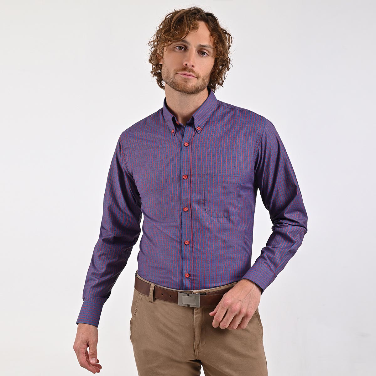 Camisa Morada Con Vestido De Rayas Rojas