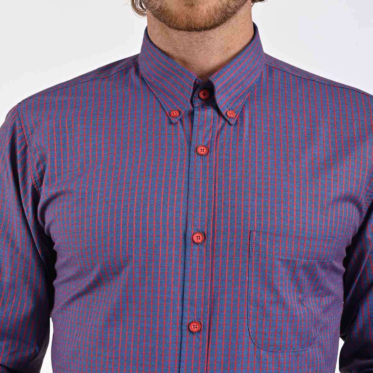 Camisa Morada Con Vestido De Rayas Rojas