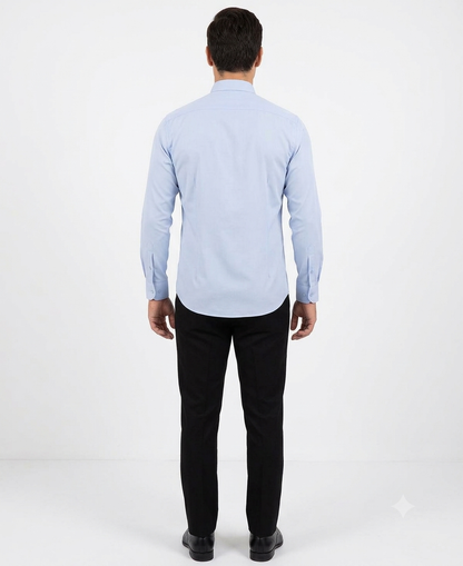 Camisa Azul Cielo Estampado Micro Puntos – Cuello Button-Down