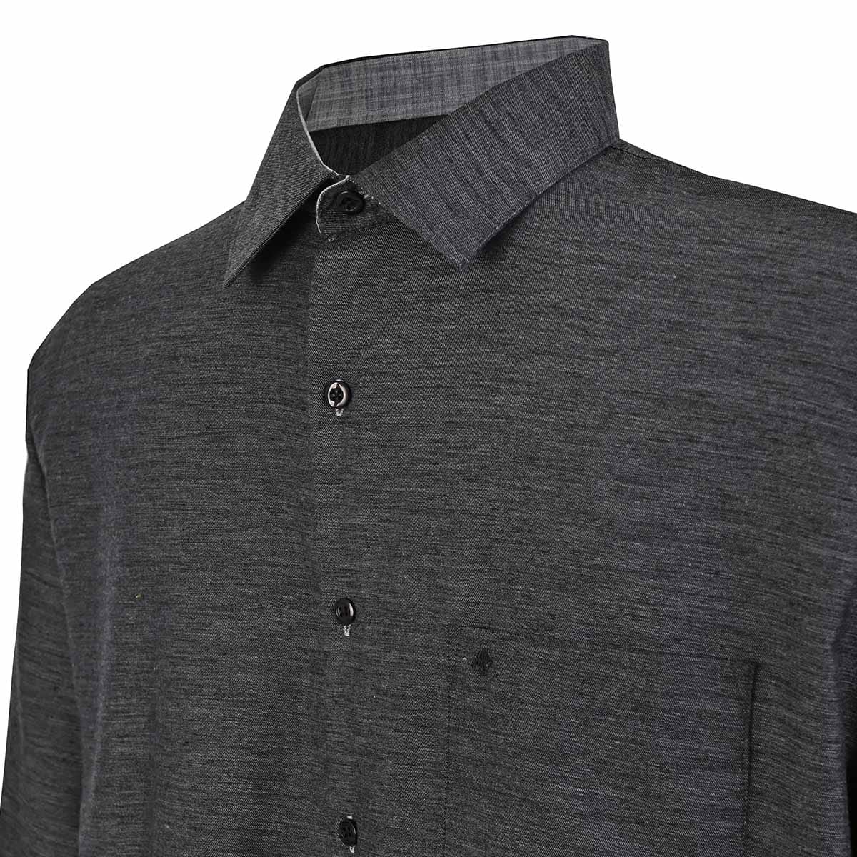 Camisa talla extra negro jaspe.