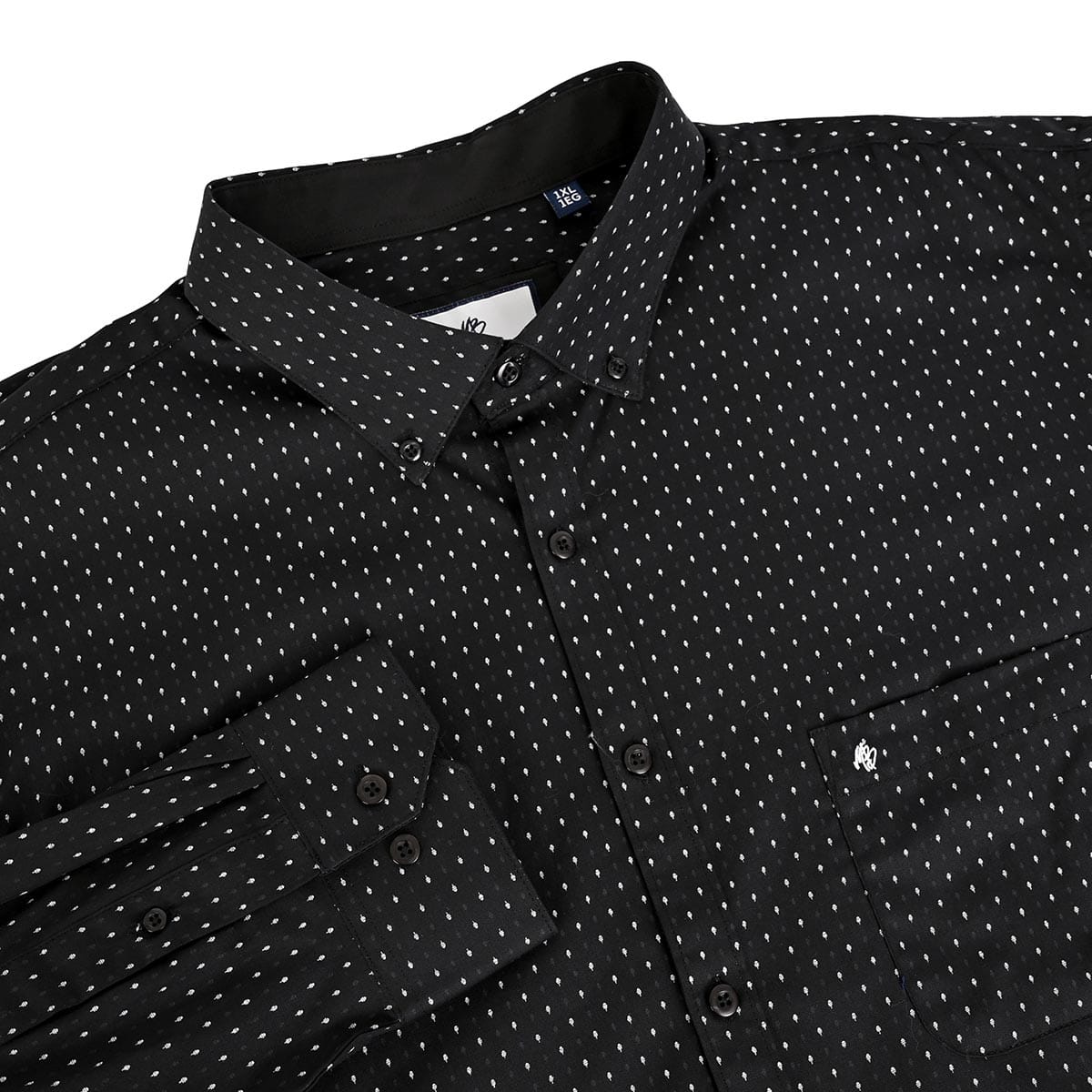 Camisa talla extra negra con estampado blanco bottom down