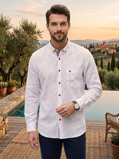 Camisa tipo lino blanca bottom down botón rojo