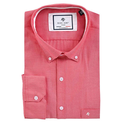 Camisa talla extra roja con botón down.