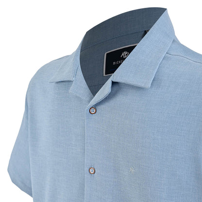 Camisa Manga corta azul cielo.