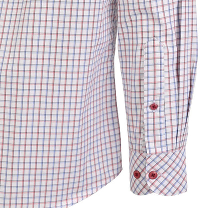 Camisa de vestir con patrón de cuadros y toque moderno en rojo