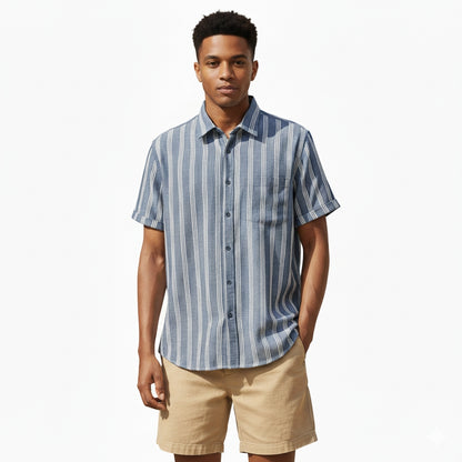 Camisa manga corta azul marino con rayas blancas